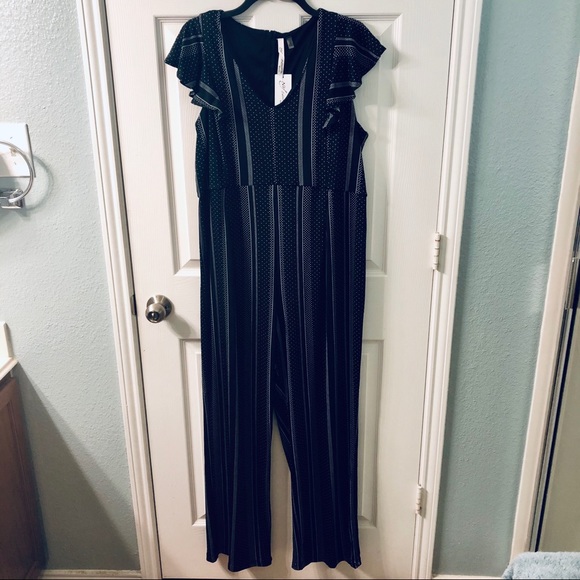 NY Collection Flutter Sleeve Jumpsuit - Picture 4 of 8